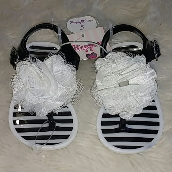 STEPPING STONES BLACK & WHITE STRIPED STRAPPY BABY JELLY SANDALS SIZE 5 - Picture 3 of 9
